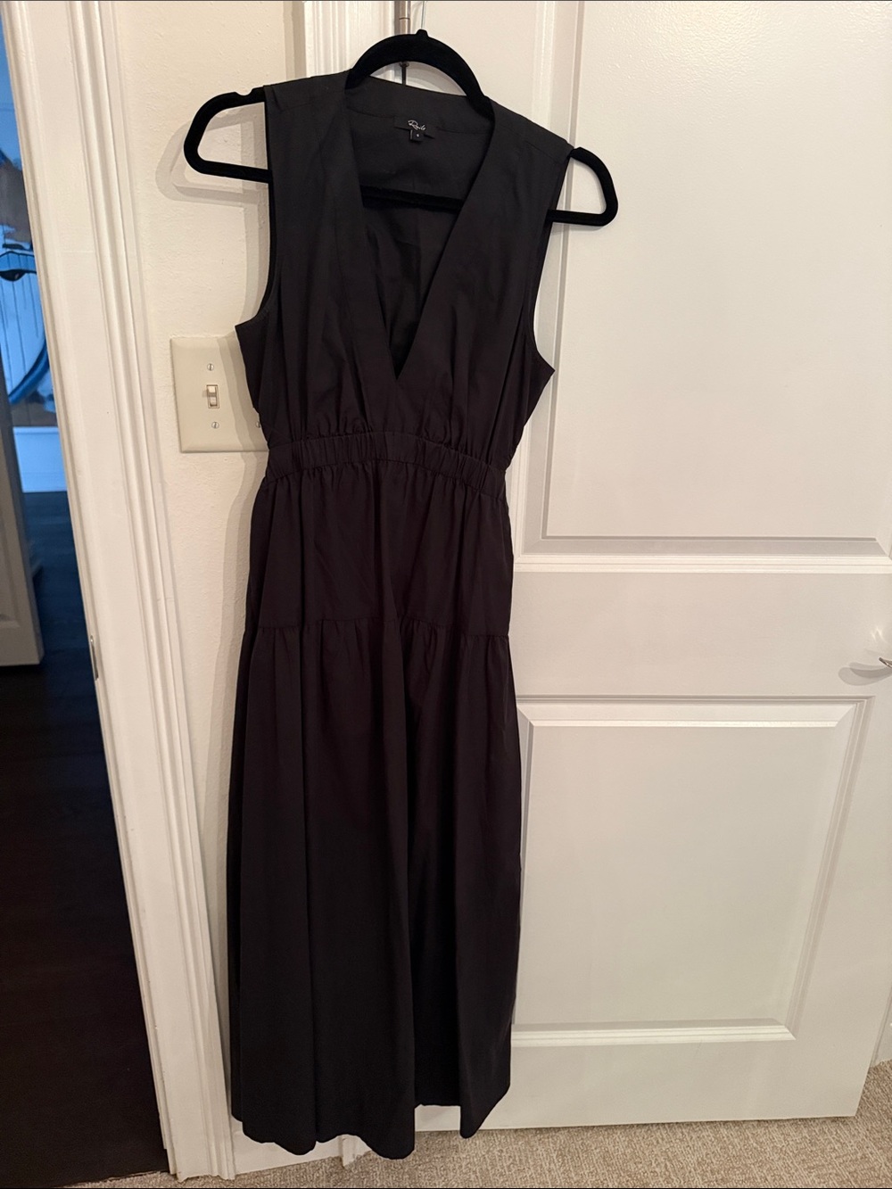 Rails Genevieve Black Sleeveless Midi Dress with pockets